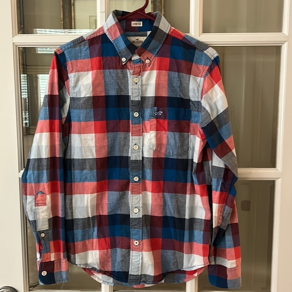 Hollister men’s size XS epic flex, stretch red blue & white plaid shirt
